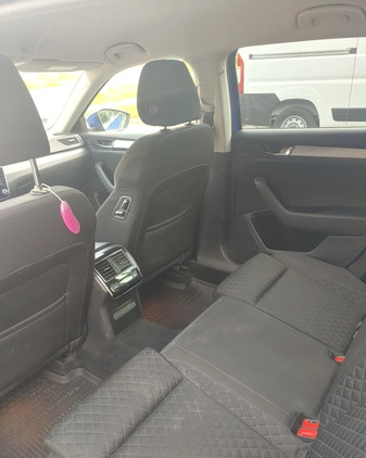 Skoda Superb cena 61500 przebieg: 216000, rok produkcji 2018 z Górzno małe 106